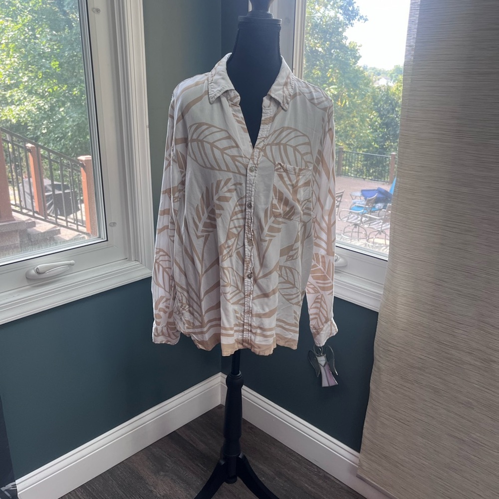 Ocean Drive White and Tan Button Down Shirt